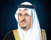نائب أمير منطقة الرياض يؤدي صلاة الميت على الشيخ ناصر الشثري