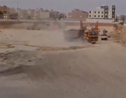 شكوى من الغبار وتجمع مخلفات البناء في حي الياسمين بالرياض.. والأمانة ترد (فيديو)