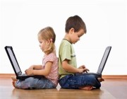 مستشارة تربوية تُحذر من غياب الرقابة على الأطفال خلال استخدامهم مواقع التواصل