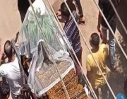 مصر: مشهد يبكى القلوب.. وفـاة عروس بالشرقية وتشييع جنازتها بطرحة الزفاف.. صور