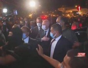 شاهد.. الرئيس التونسي يتجول بأحد شوارع العاصمة بعد قراراته الأخيرة