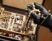 سرقة حلي بقيمة تصل إلى 3 ملايين يورو خلال سطو مسلح لمحل مجوهرات في باريس