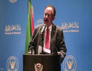 64 مليار دولار.. حمدوك يتعهد باسترداد أموال السودان المهربة