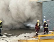 الدفاع المدني يُخمد حريقًا في مستودع لتخزين المواد الكيماوية بالدمام
