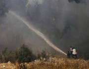 تجدد الحرائق ليلا شمالي لبنان.. والجيش يرسل طوافتي إطفاء