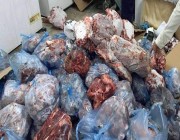 فيديو.. “التجارة”: ضبط أطناناً من اللحوم والدجاج الفاسد بمستودع مخالف في مكة