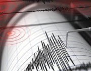 زلزال بقوة 6.1 درجة على مقياس ريختر يـضرب سواحل بإندونيسية