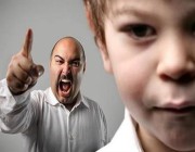 يتسبب في مشكلات جسدية ونفسية.. نتائج سلبية للصراخ على الأطفال