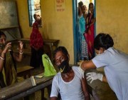 الهند تصرح بالاستخدام الطارئ للقاح جونسون آند جونسون