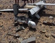 دفاعات الجيش اليمني تسقط طائرة مسيّرة في صحراء البقع بصعدة