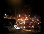 فيديو.. الدفاع المدني يكافح حريق ناقلة وقود بطريق جدة مكة السريع