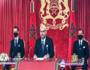 العاهل المغربي يدعو الجزائر للعمل سويا وفتح الحدود