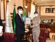 «تعزيز التعاون العسكري» محور لقاء رئيس هيئة الأركان ووزير الاستحواذ بكوريا الجنوبية