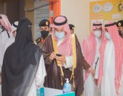 محافظ حفر الباطن يتفقد مركز اللقاح بمدرسة عبد الرحمن الغافقي