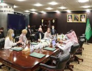 السفير آل جابر يلتقى بالمبعوث الأمريكي إلى اليمن
