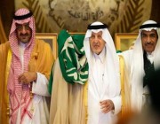 أمير مكة يؤدي “العارضة” في احتفالات اليوم الوطني
