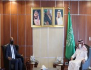 “آل جابر” يبحث مع السفير الهولندي باليمن سبل استكمال تنفيذ اتفاق الرياض