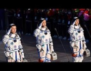 أول قاطني محطة الفضاء الصينية يعودون إلى الأرض