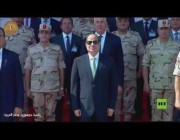 الرئيس المصري يفاجئ وزراءه بطلب خلع الكمامات