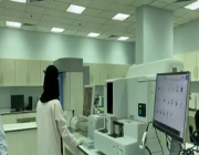 المملكة تحقق المركز الأول عربيًا و17 عالميًا في أبحاث “كورونا” (فيديو)