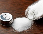 في 7 نقاط.. ماذا يحدث لجسمك حال التوقف عن تناول الملح؟