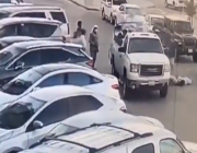 في مشهد بطولي.. مواطن يمنع كارثة بمعرض سيارات بالرياض بعد نشوب حريق (فيديو)   