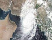 إجازة يومين للموظفين في عمان بسبب إعصار “شاهين”