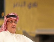 الأمير الوليد بن بدر يرد على مشجع نصراوي طالب بإبعاد حسين عبدالغني عن النادي