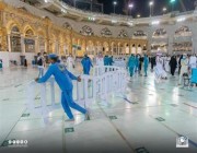 “استووا .. تراصوا”.. تغريدة لـ”إمارة مكة” حول عودة الصلاة بالحرم دون تباعد تُثير تفاعلاً بتويتر