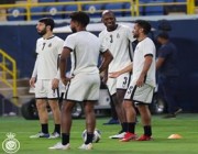 “سرور” يقدم نصيحة للاعبي النصر للتسجيل في كل مباراة