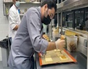 مفتتحاً سلسلة مطاعم.. قصة مواطن ترك الهندسة واتجه للطبخ (فيديو)