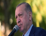 أردوغان يتراجع عن طرد السفراء