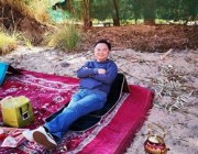 السفير الصيني ينشر صورة له في أحد الأماكن السياحية بالمملكة ويعلق: أستمتع بأيامي في السعودية الخضراء