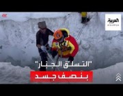 أول شخص بدون رجلين يتسلق ثاني أعلى قمة جبل في العالم