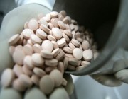 إحباط تهريب 5.2 مليون حبة كبتاجون داخل أكياس في منفذ الحديثة (فيديو)