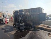 تسبب في وفاة 4 وإصابة 5 آخرين.. “المرور” يعلن نتائج التحقيق في حادث شاحنة المدينة المنورة