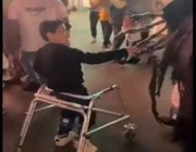 فيديو متداول.. منظمو وزوار موسم الرياض يتحدون لإسعاد طفل من ذوي الاحتياجات الخاصة