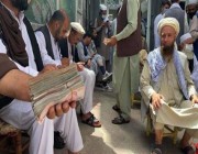 طالبان تبدأ في دفع الرواتب المتأخرة لموظفي الحكومة