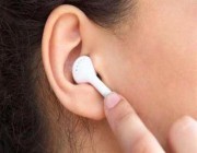 “استشاري”: استخدام سماعات الأذن لفترات طويلة بصوت عالٍ يسبب فقد السمع