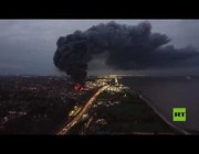 اندلاع حريق ضخم في مصنع للبلاستيك شمالي بريطانيا