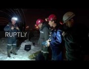 رجال الإنقاذ يبحثون في موقع حـادث منجم كيميروفو بروسيا