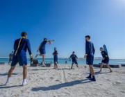 “التعاون” يواصل استعداداته في “البحرين” بتدريبات على الشاطئ (صور)