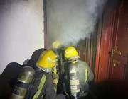 “مدني تبوك” يخمد حريقاً اندلع في شقة سكنية بسبب تماس كهربائي