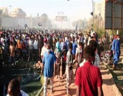 السودان: قطع الإنترنت وغلق طرق وغاز مسيل للدموع لمواجهة الاحتجاجات