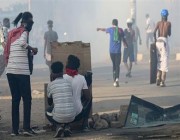 أطباء: مقتل أربعة محتجين على حكم الجيش في السودان