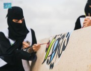 أمانة الجوف تزيّن جلسات الساحات العامة بلوحات الخط العربي