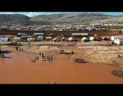 الأمطار الغزيرة تغرق خيم النازحين السوريين في مخيمات إدلب