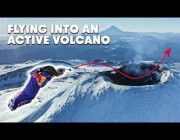مغامر تشيلي يحلّق فوق فوهة بركان نشط لأول مرة في التاريخ