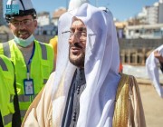 وزير الشؤون الإسلامية يقف على مشروع إعادة بناء الجامع الكبير بخميس مشيط