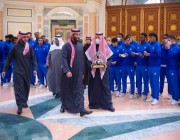 ولي العهد يستقبل وزير الرياضة ورئيس الاتحاد السعودي لكرة القدم